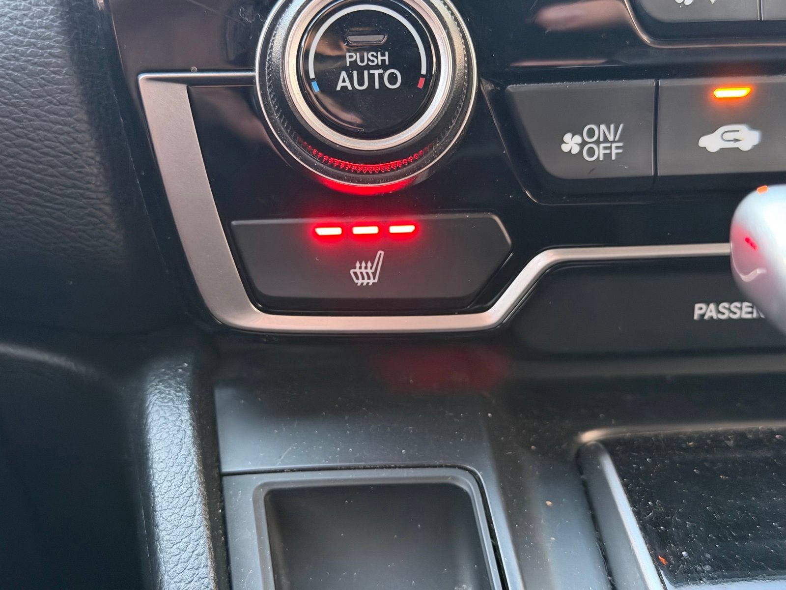 Used 2020 Honda CR-V Touring image 10