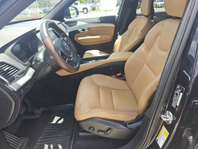 Used 2017 Volvo XC90 T6 Momentum w/ Vision Package AWD/4WD image 11