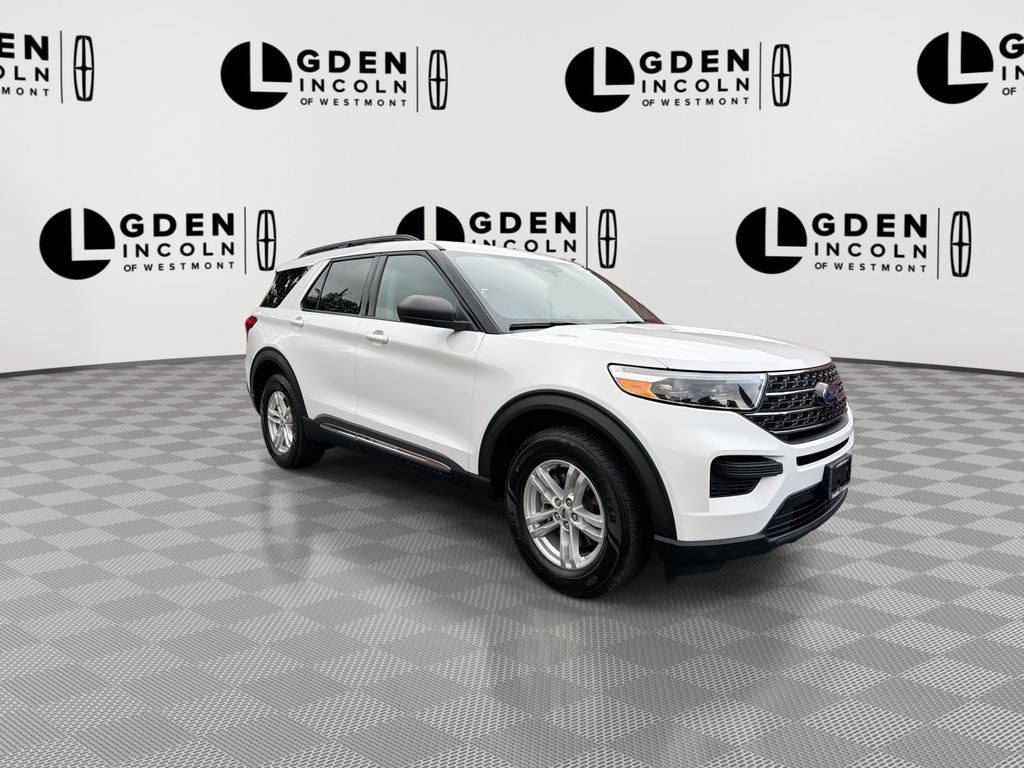 Used 2021 Ford Explorer XLT AWD/4WD image 2