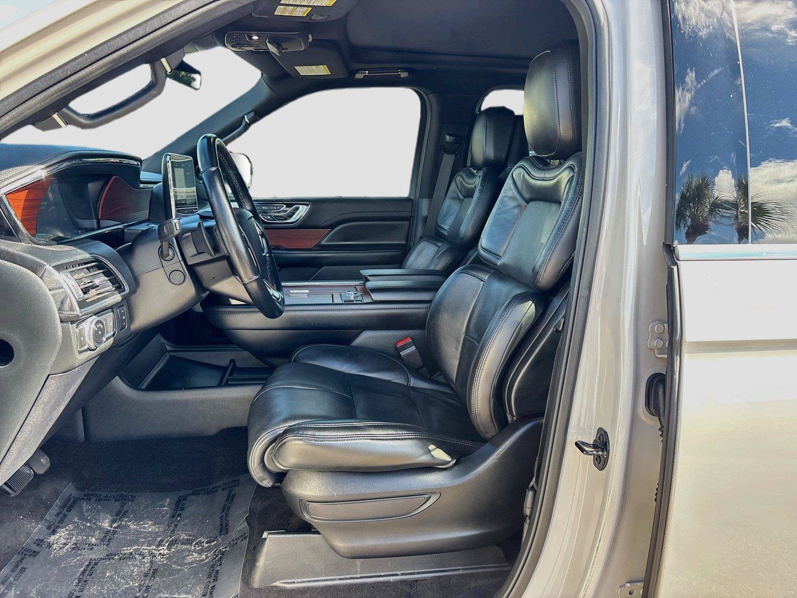 Used 2021 Lincoln Navigator L Reserve AWD/4WD image 22