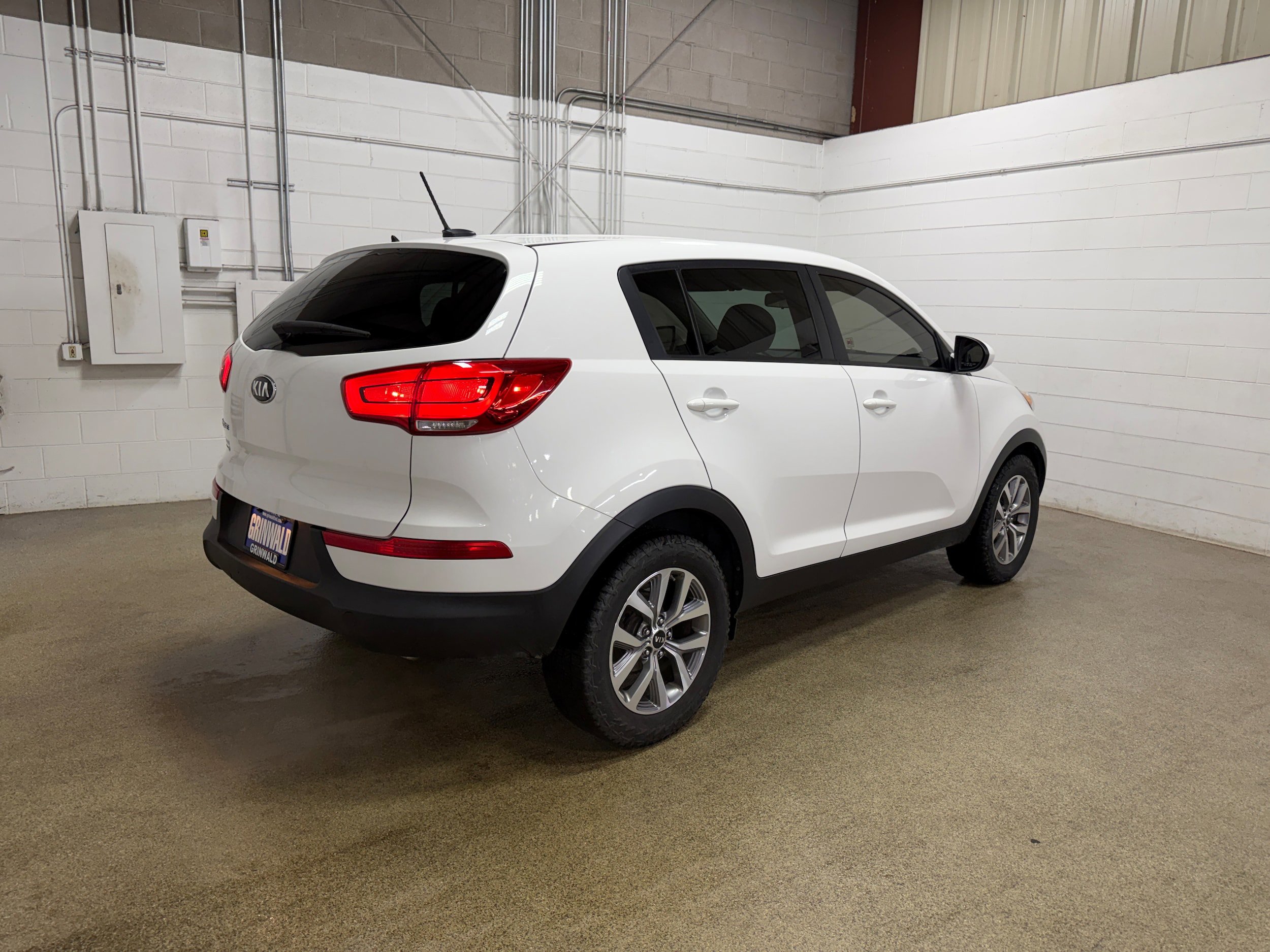 Used 2015 Kia Sportage LX FWD image 8