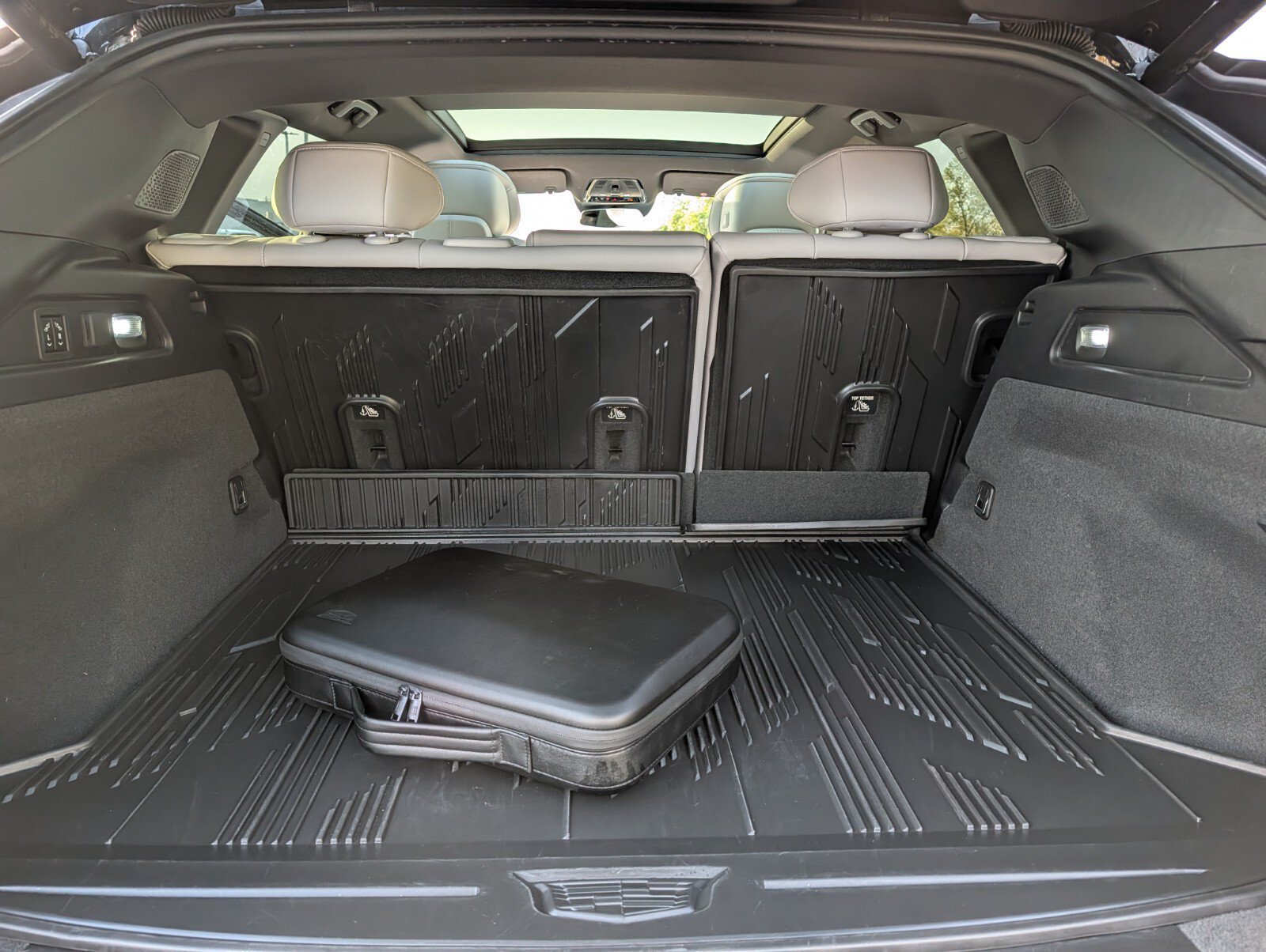 Used 2024 Cadillac Lyriq Sport w/ LPO, Floor Liner Package AWD/4WD image 29