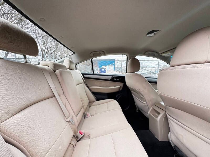 Used 2016 Subaru Legacy 2.5i Premium image 15