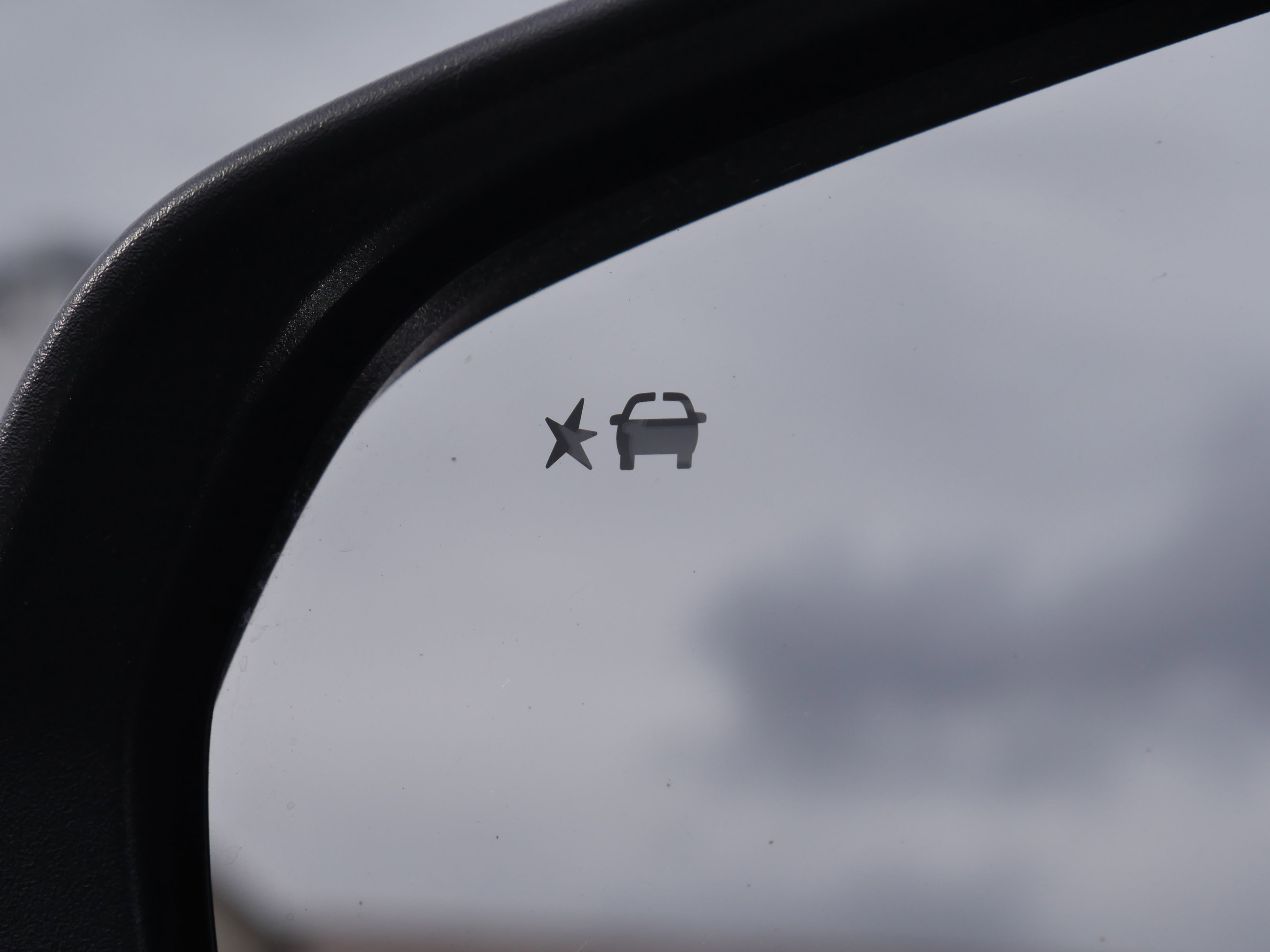 Used 2025 Chevrolet Trax ACTIV w/ Driver Confidence Package image 32