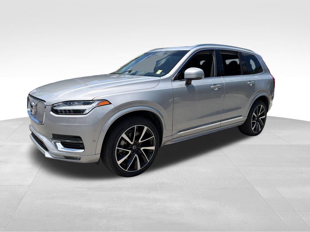 Used 2023 Volvo XC90 B5 Plus w/ Protection Package Premier AWD/4WD image 3