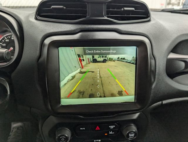 Used 2022 Jeep Renegade Latitude w/ Convenience Group image 21