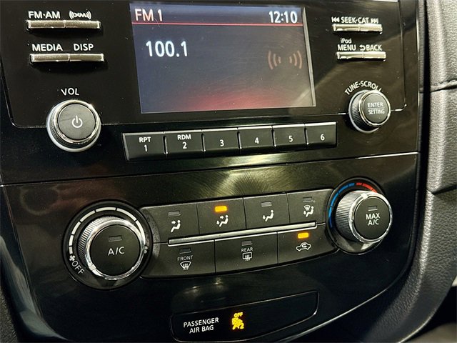 Used 2017 Nissan Rogue S image 16