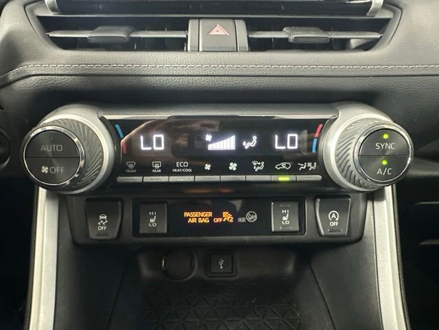 Used 2021 Toyota RAV4 XLE w/ Convenience Package AWD/4WD image 18