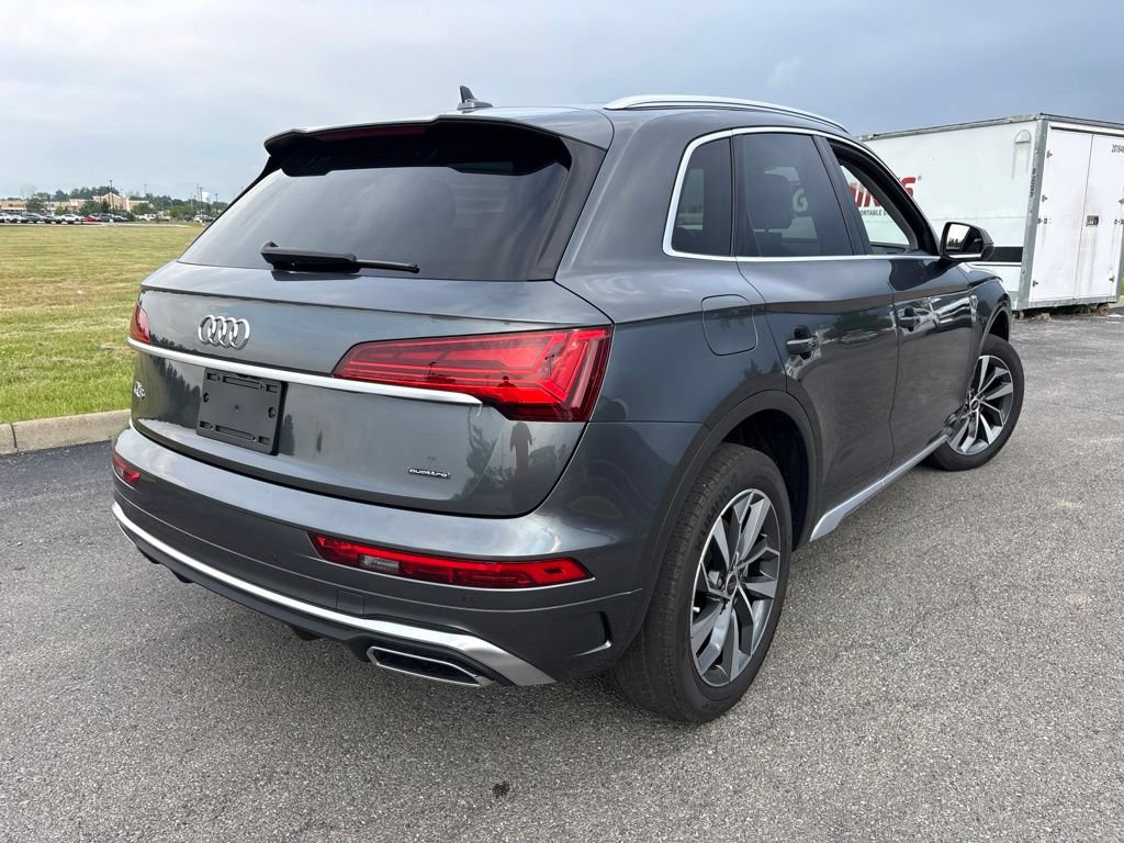 Used 2023 Audi Q5 2.0T Premium w/ Convenience Package AWD/4WD image 11