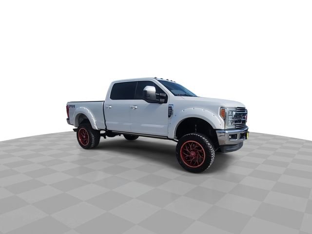 Used 2017 Ford F250 Lariat w/ Lariat Ultimate Package AWD/4WD image 2