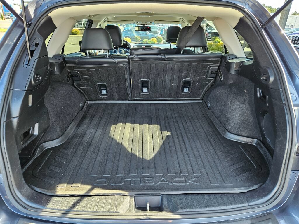 Used 2017 Subaru Outback 2.5i Limited w/ Popular Package #5 AWD/4WD image 11