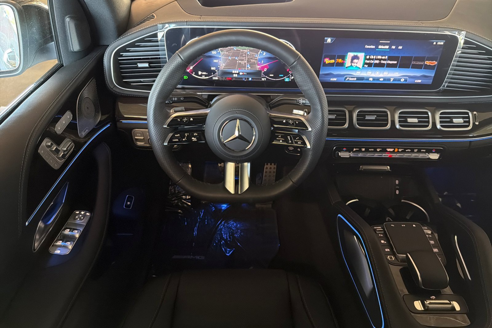 New 2025 Mercedes-Benz GLS 580 4MATIC image 13