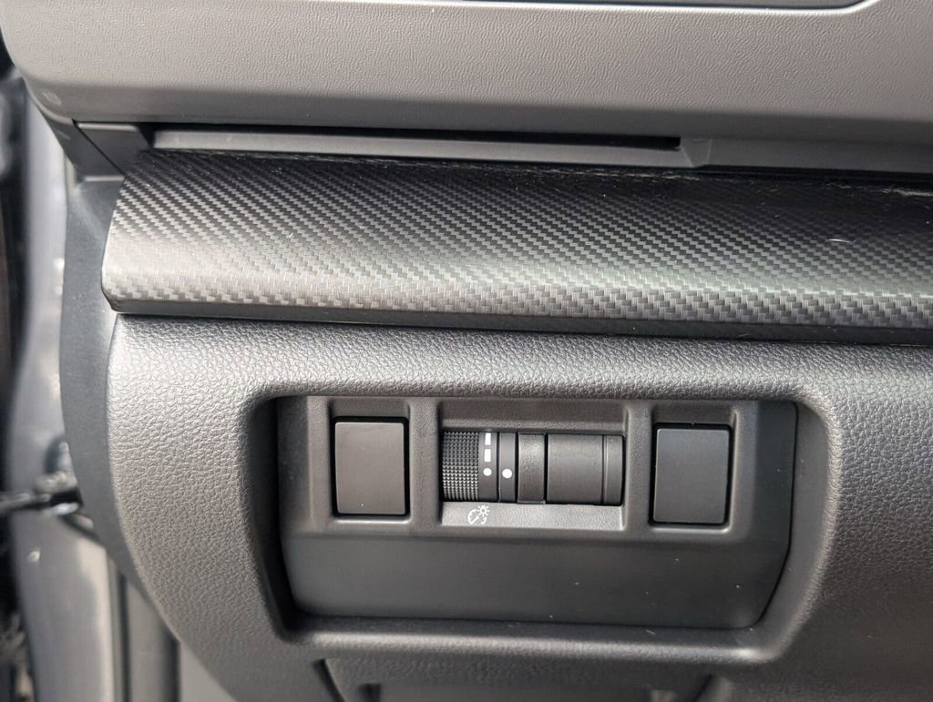 Used 2024 Subaru Crosstrek 2.0i Premium image 29