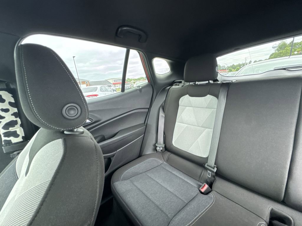 Used 2024 Chevrolet Trax RS w/ Driver Confidence Package image 12