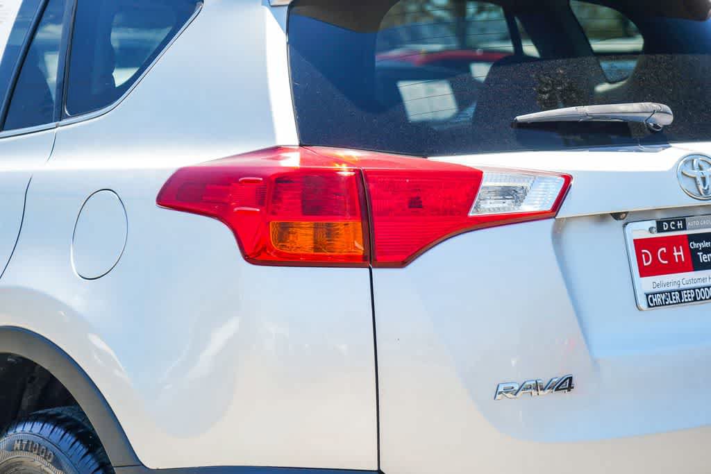 Used 2014 Toyota RAV4 LE FWD image 7