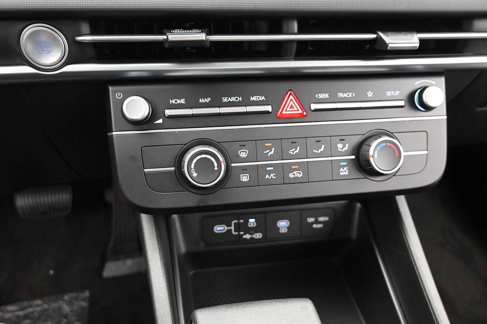 New 2026 Hyundai Venue SEL FWD image 20