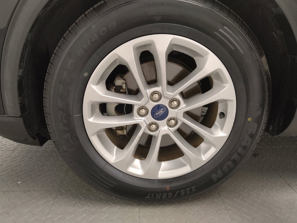 Used 2020 Ford Escape SE image 31