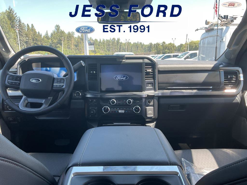 New 2025 Ford F350 Lariat image 16