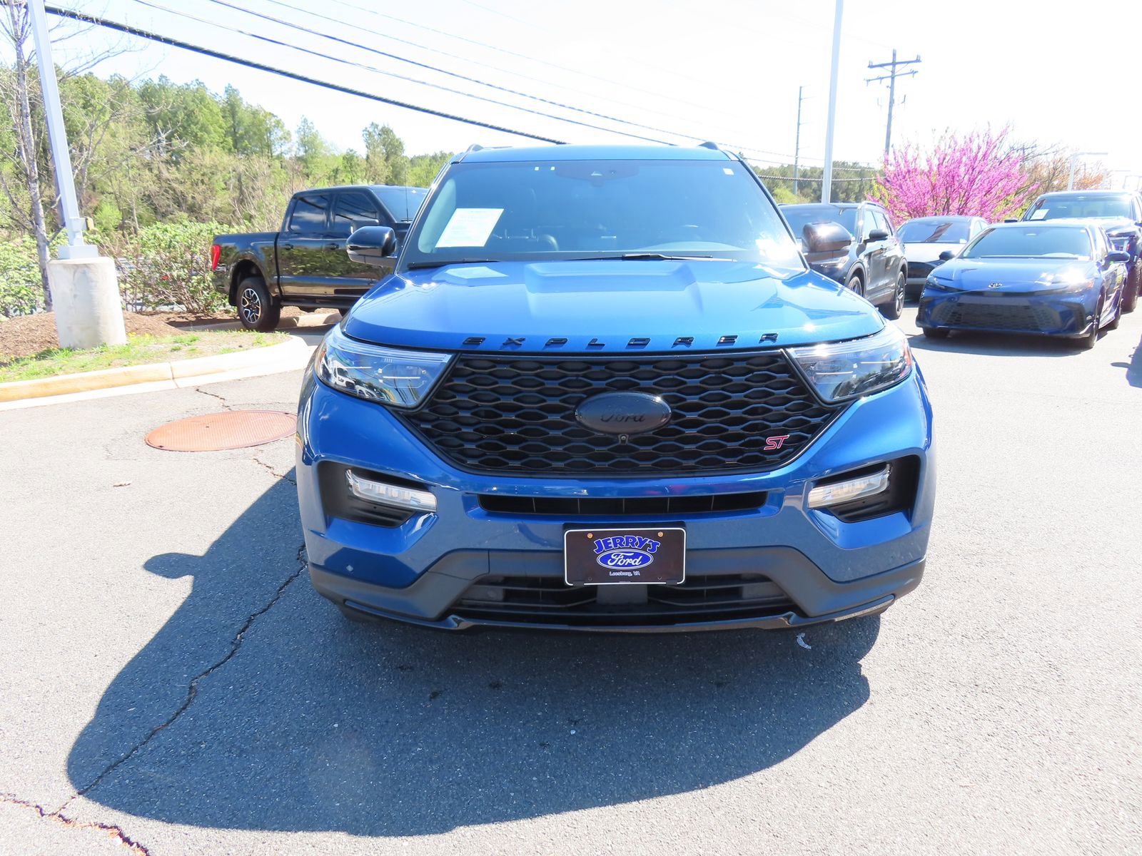 Used 2021 Ford Explorer ST w/ Equipment Group 401A image 2