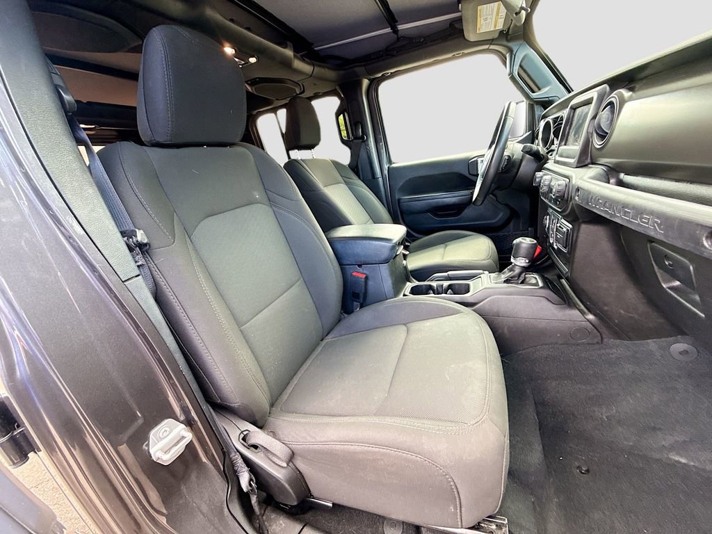 Used 2022 Jeep Wrangler Unlimited Sport AWD/4WD image 32