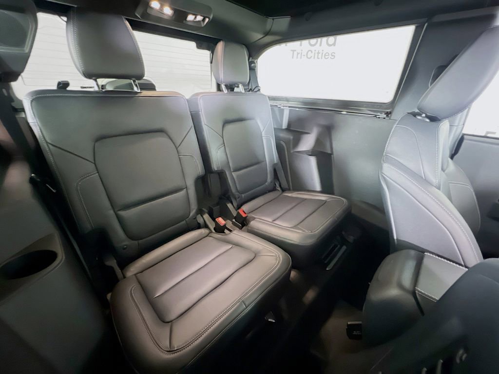 New 2025 Ford Bronco Badlands image 16