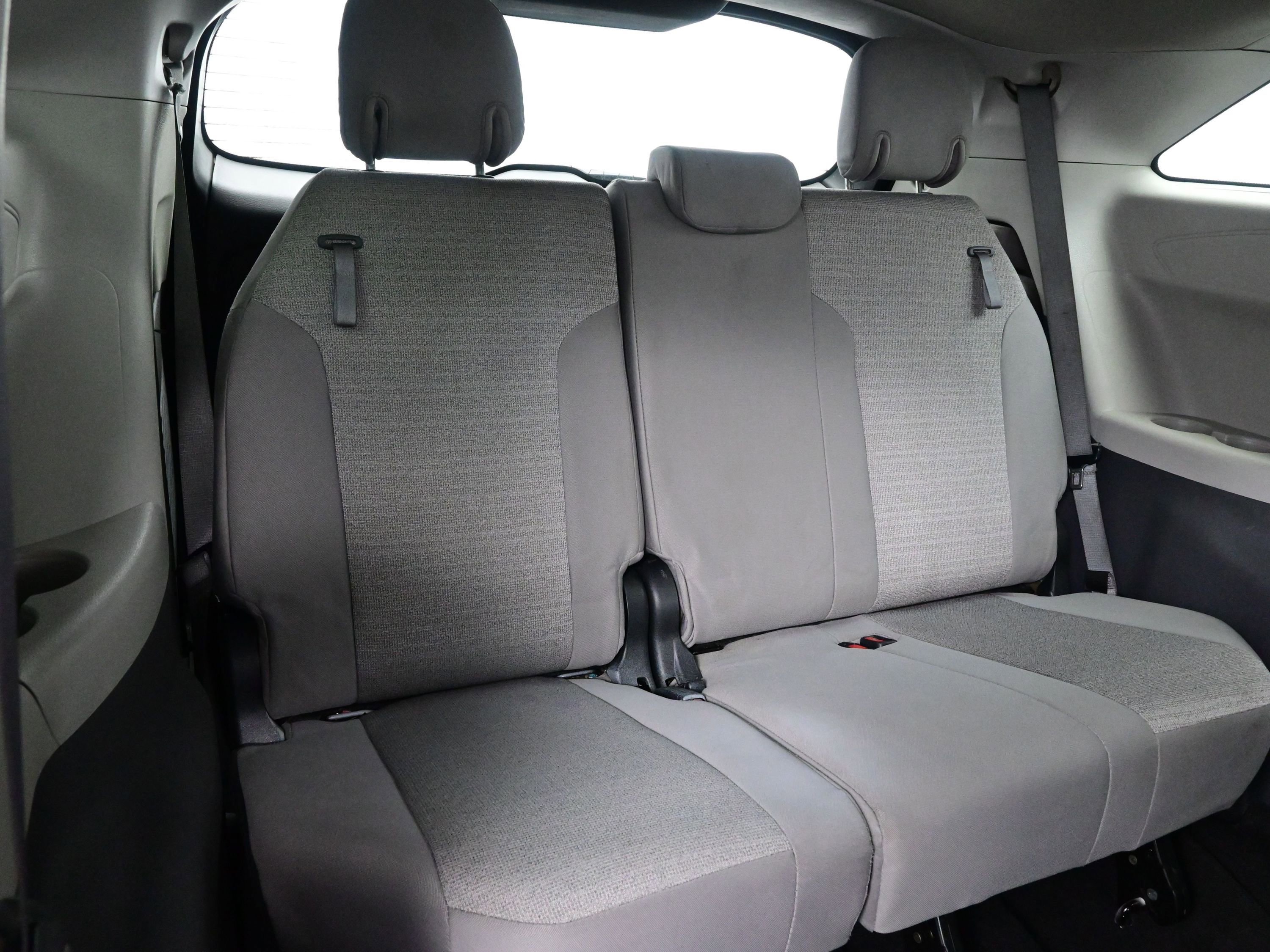 Used 2022 Toyota Sienna LE image 16