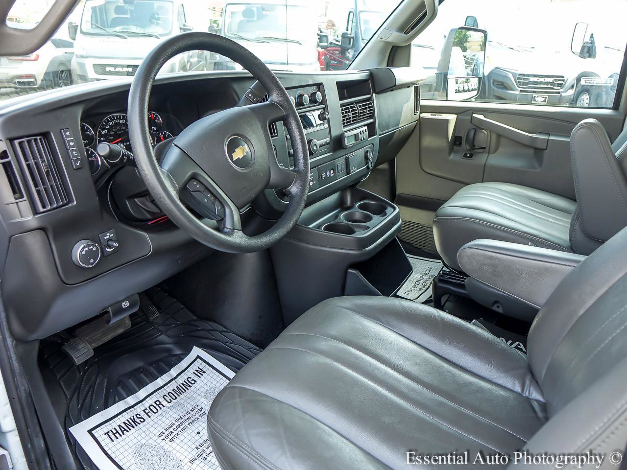 Used 2024 Chevrolet Express 3500 w/ Power Convenience Package RWD image 9