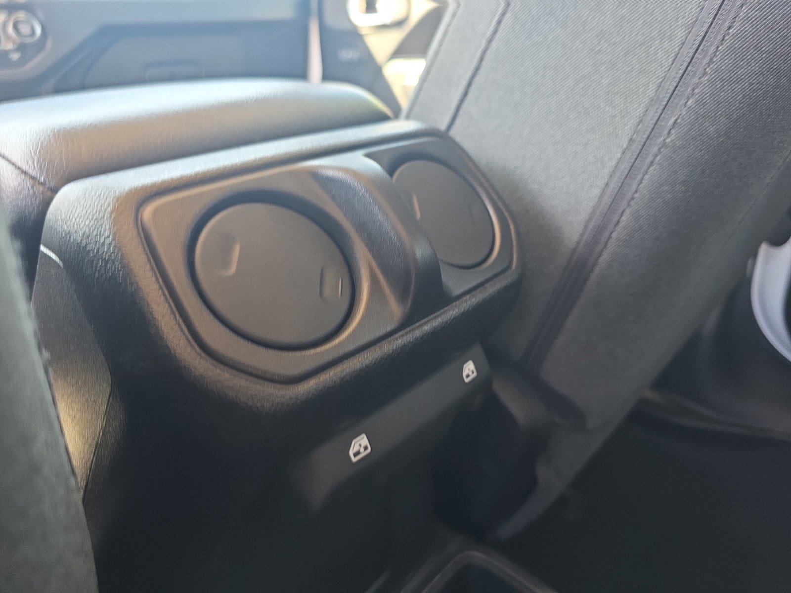 Used 2024 Jeep Wrangler Willys image 32