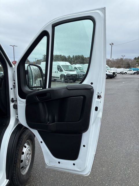 Used 2023 RAM ProMaster 2500 image 17