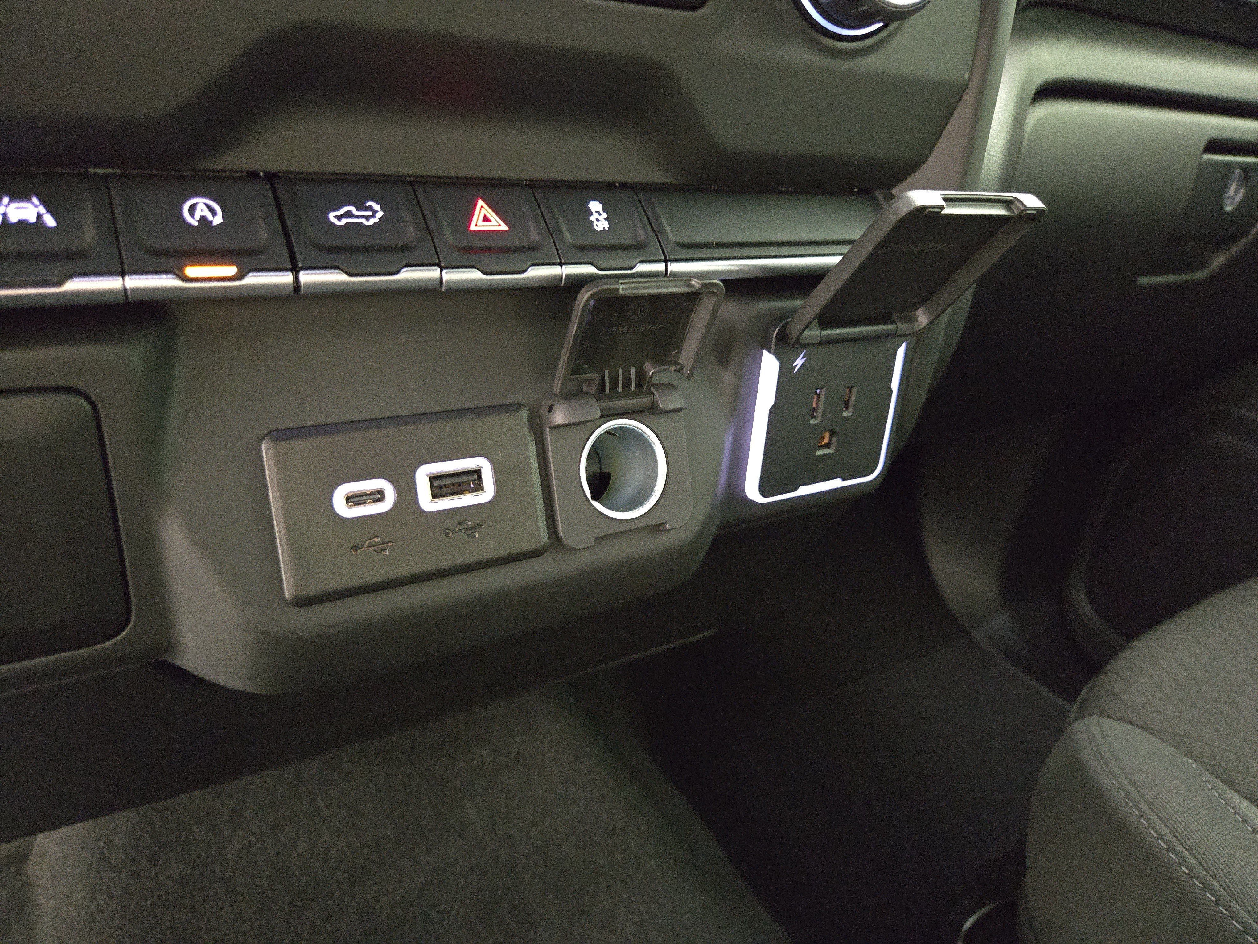 Certified 2026 Chevrolet Silverado 1500 Custom w/ LPO, Dark Essentials Package AWD/4WD image 26