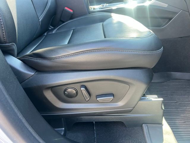 Used 2023 Ford Explorer Limited w/ Limited Technology Package AWD/4WD image 10