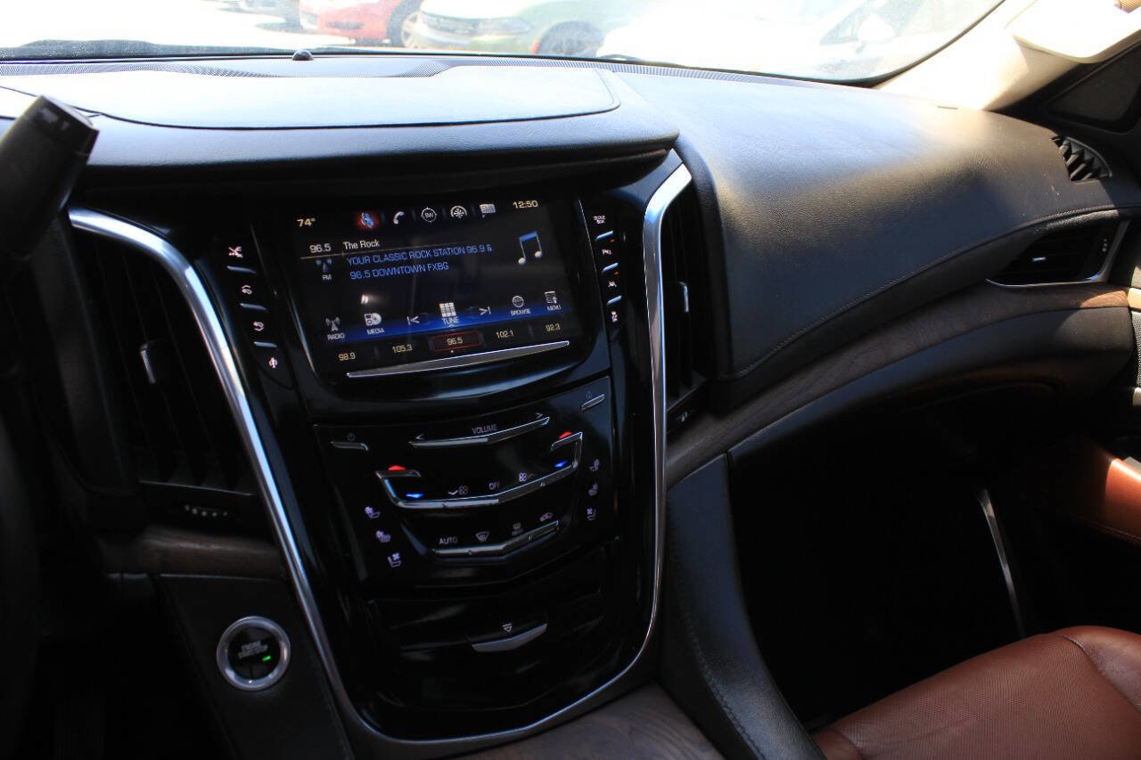 Used 2016 Cadillac Escalade Premium AWD/4WD image 22