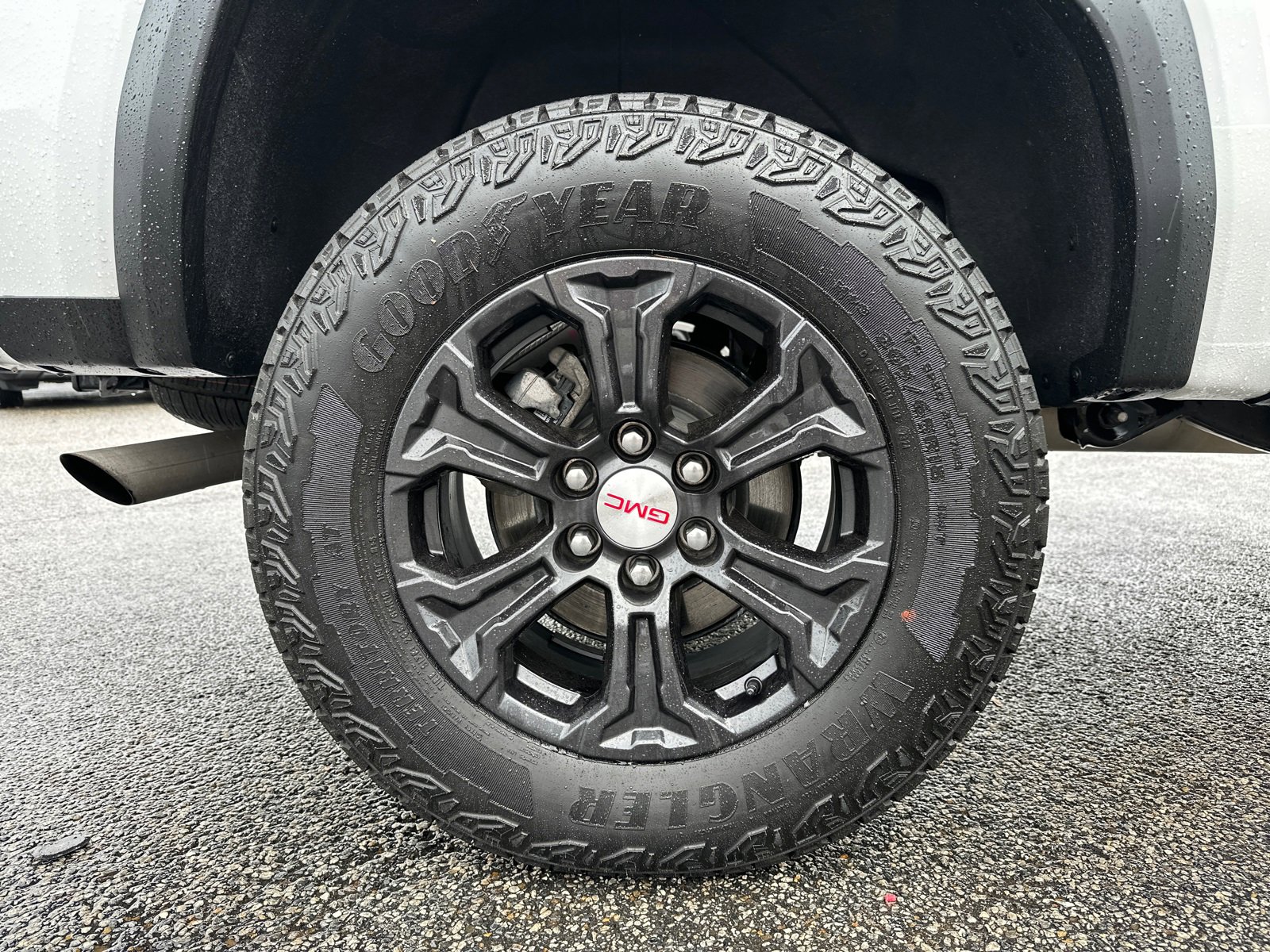 Used 2024 GMC Canyon Elevation w/ Trailering Package image 17