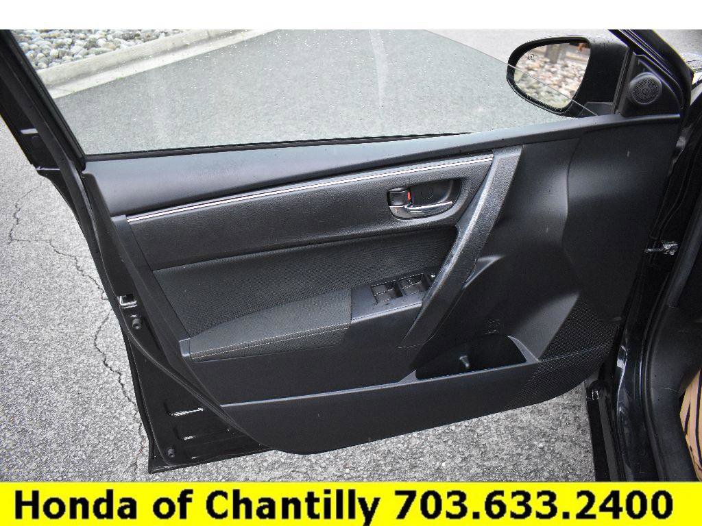Used 2019 Toyota Corolla LE FWD image 21