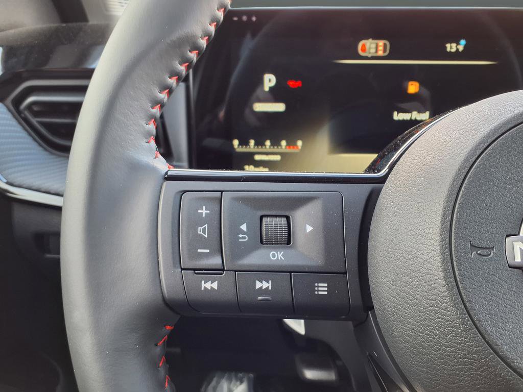 New 2026 Nissan Kicks SR w/ Cold Weather Package image 33