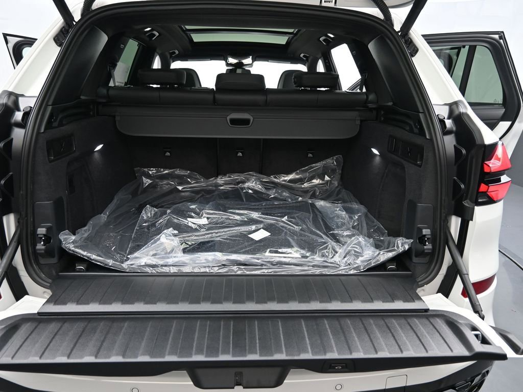 New 2026 BMW X5 M60i AWD/4WD image 32