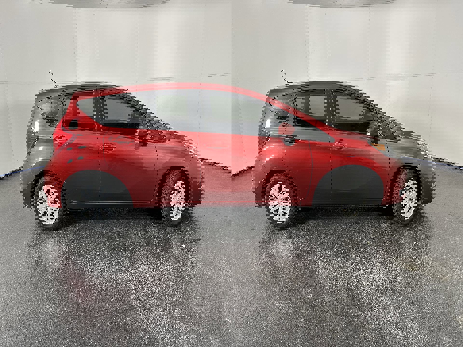 Used 2017 Nissan Versa Note SV image 13