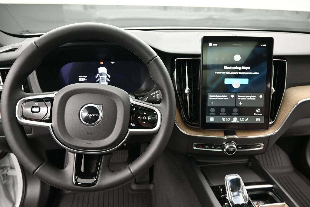 New 2026 Volvo XC60 B5 Plus w/ Climate Package PRO AWD/4WD image 11