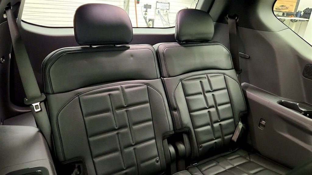 Used 2026 Kia EV9 Land w/ Nightfall Edition Package AWD/4WD image 23