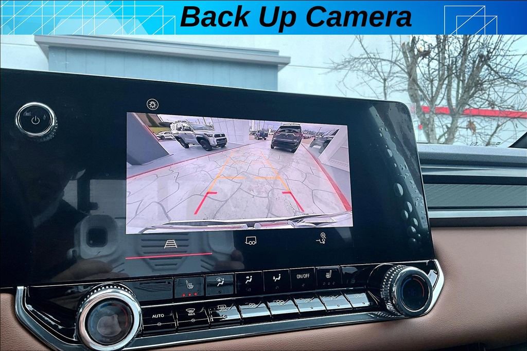 Used 2024 GMC Canyon AT4 image 13