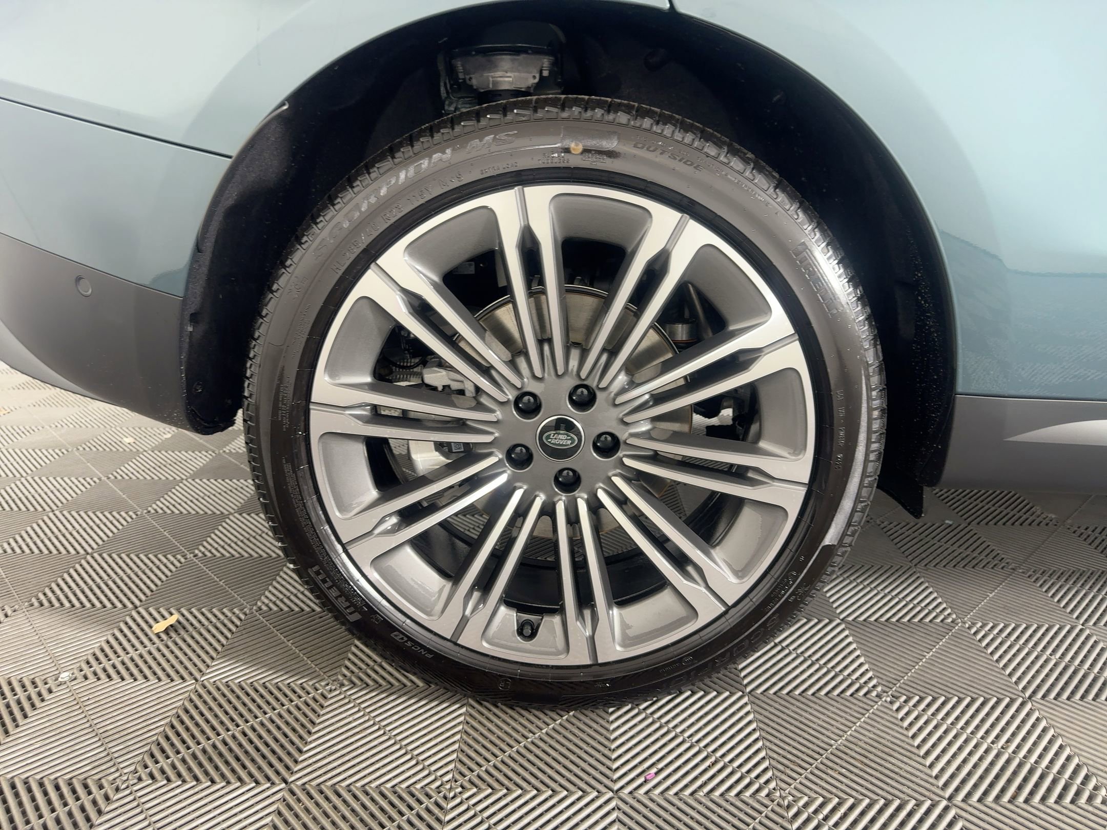 New 2025 Land Rover Range Rover Sport SE image 12