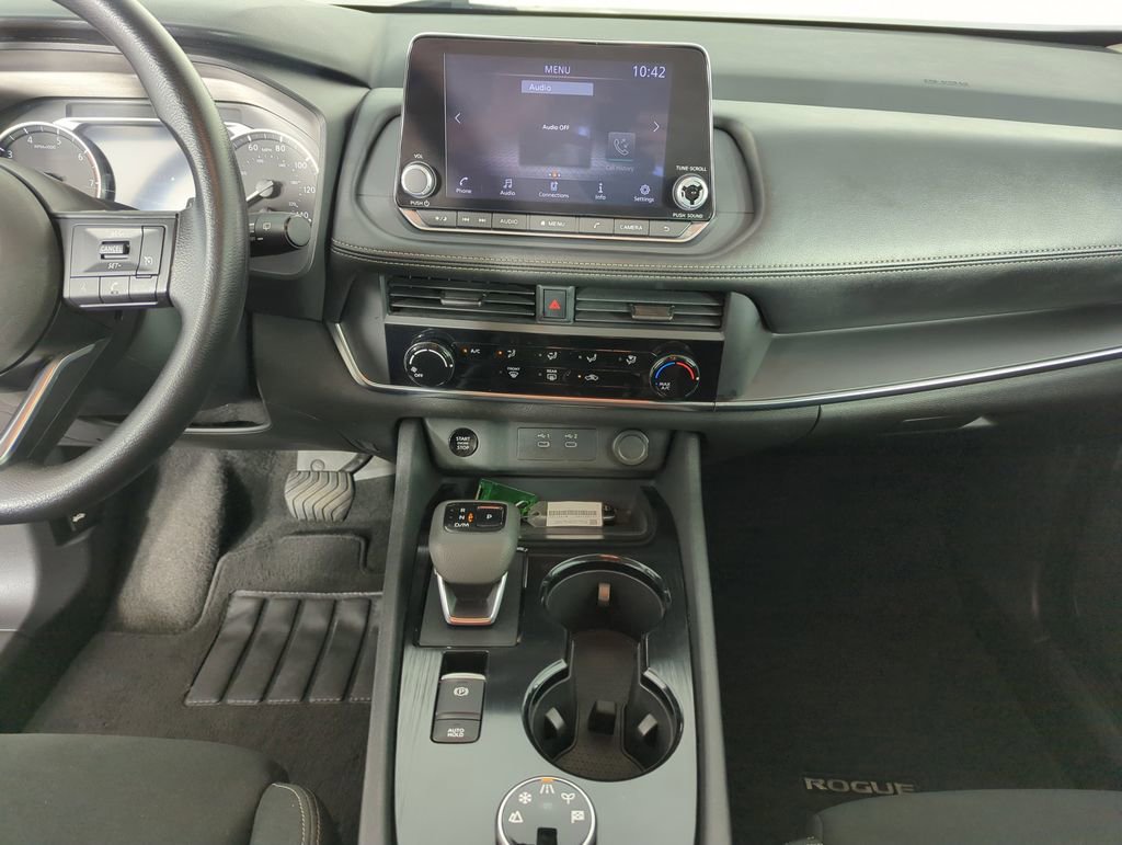 Used 2024 Nissan Rogue S image 25