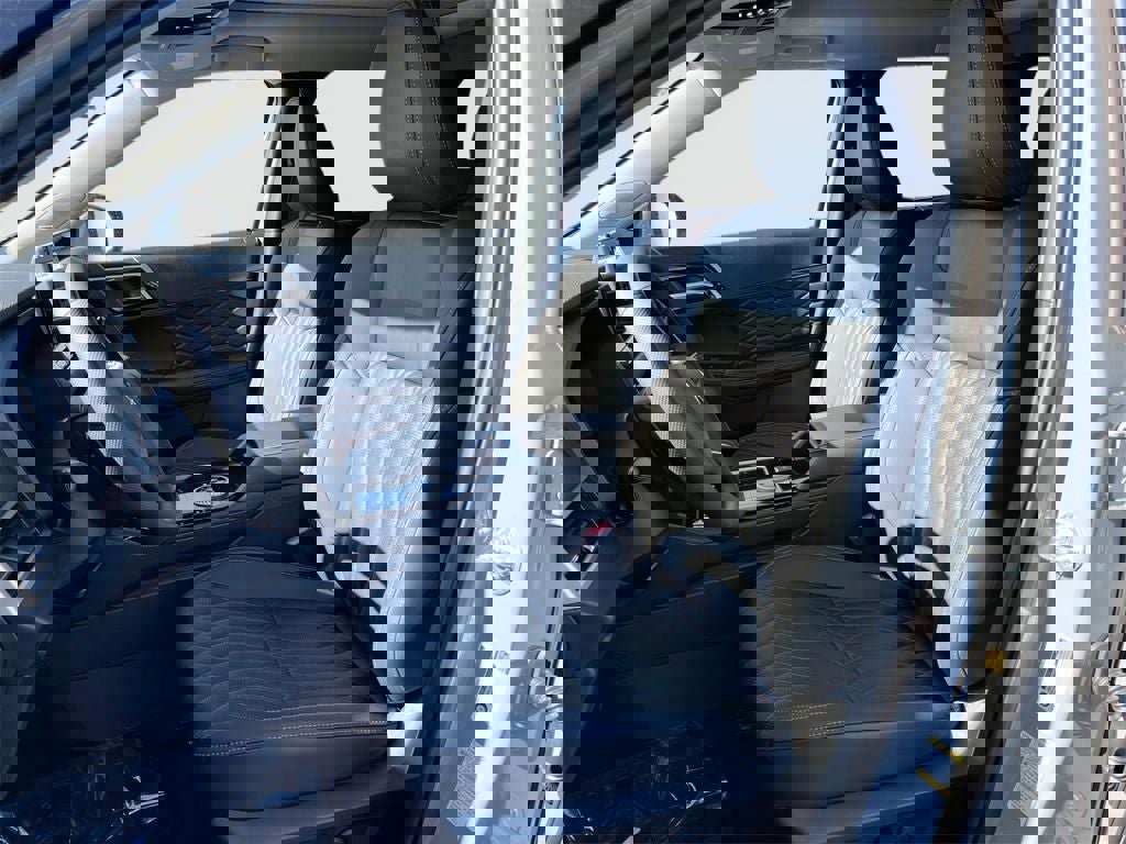 New 2026 Mitsubishi Outlander SEL image 24