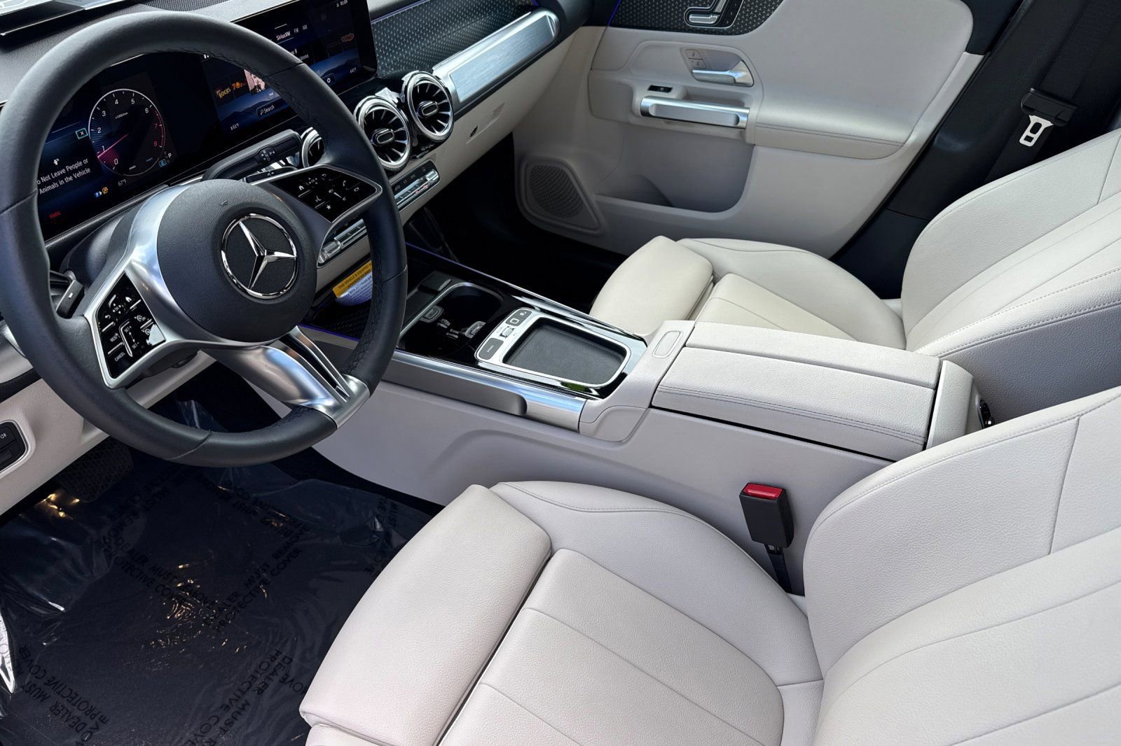 Certified 2025 Mercedes-Benz GLB 250 4MATIC image 14