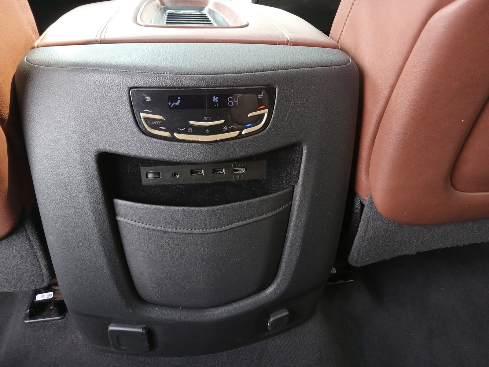 Used 2020 Cadillac Escalade ESV Luxury AWD/4WD image 27