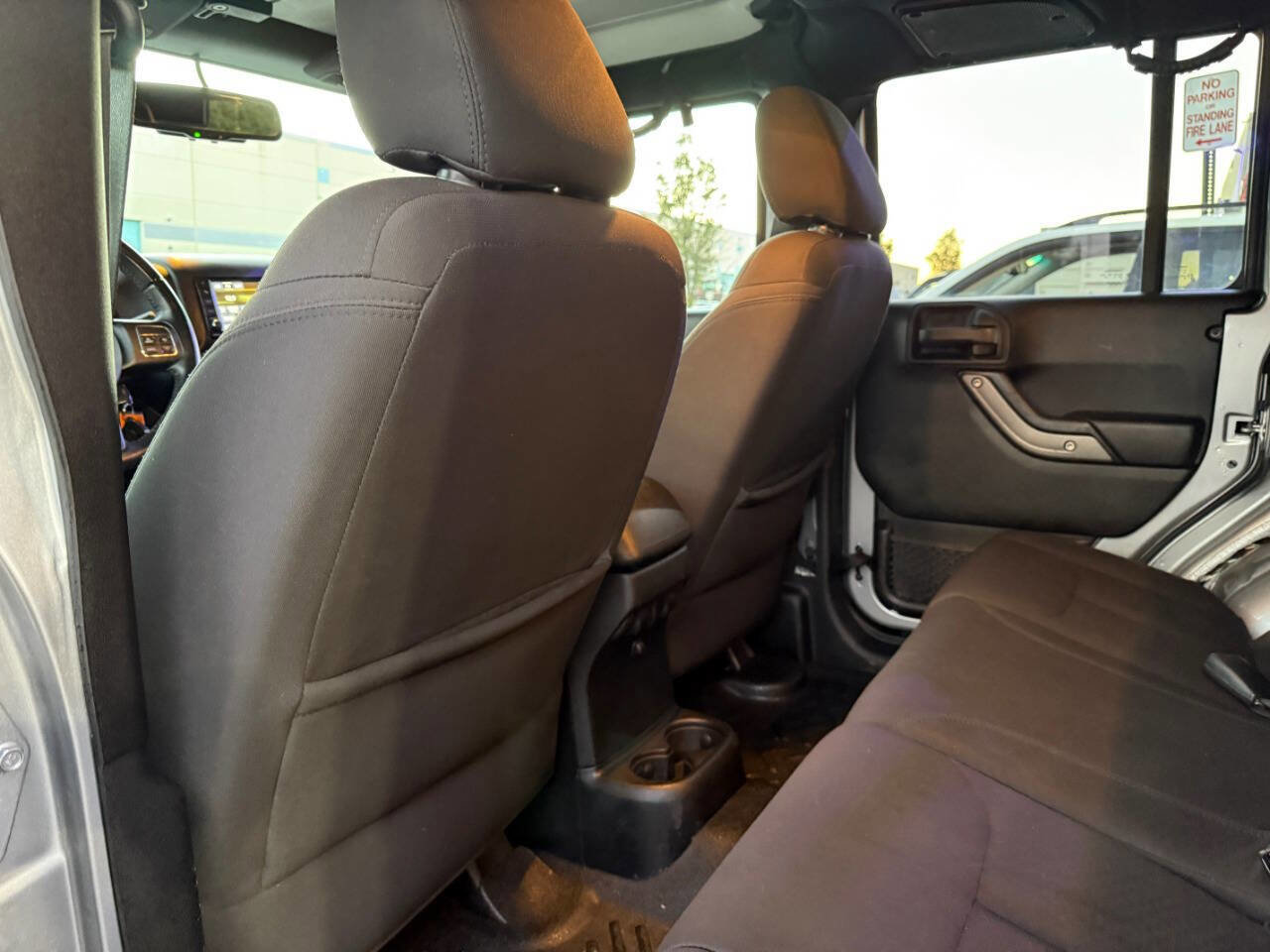 Used 2016 Jeep Wrangler Unlimited Sport image 26