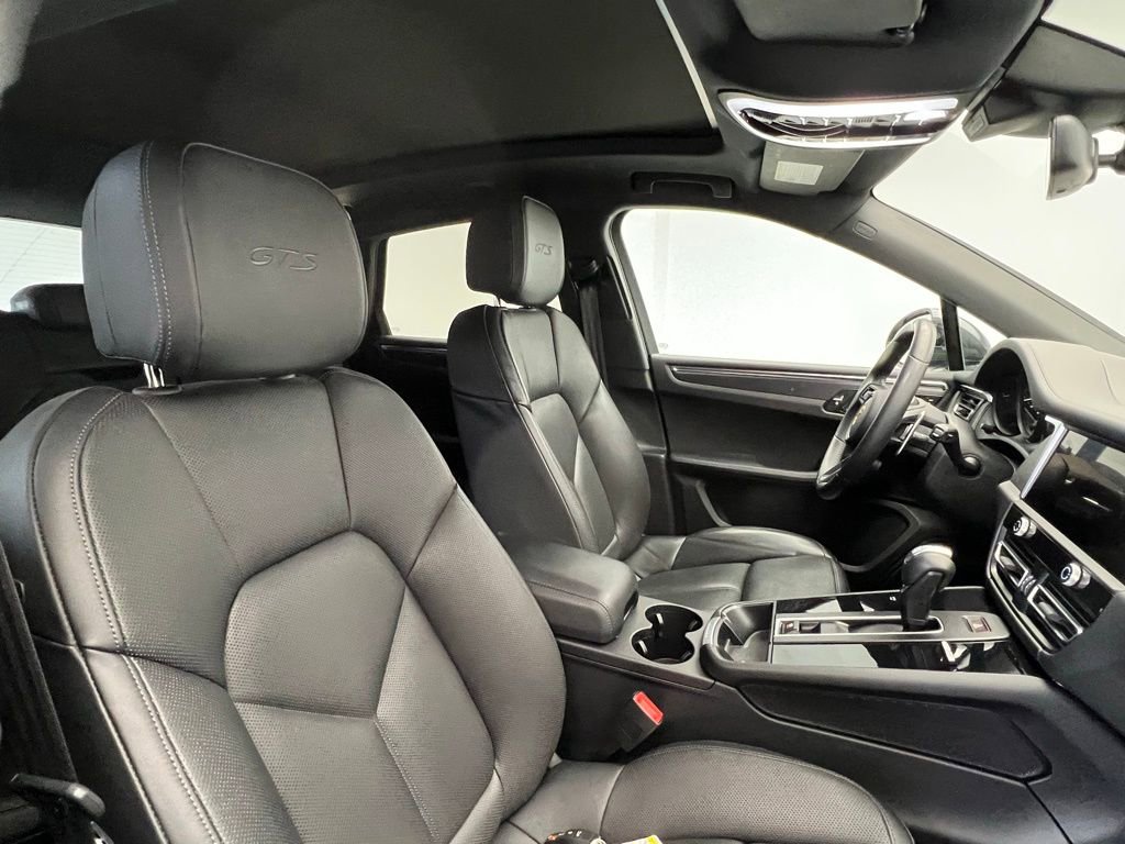 Used 2023 Porsche Macan GTS image 18