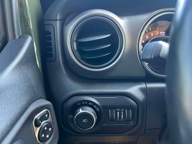 Used 2021 Jeep Wrangler Unlimited Sport AWD/4WD image 27