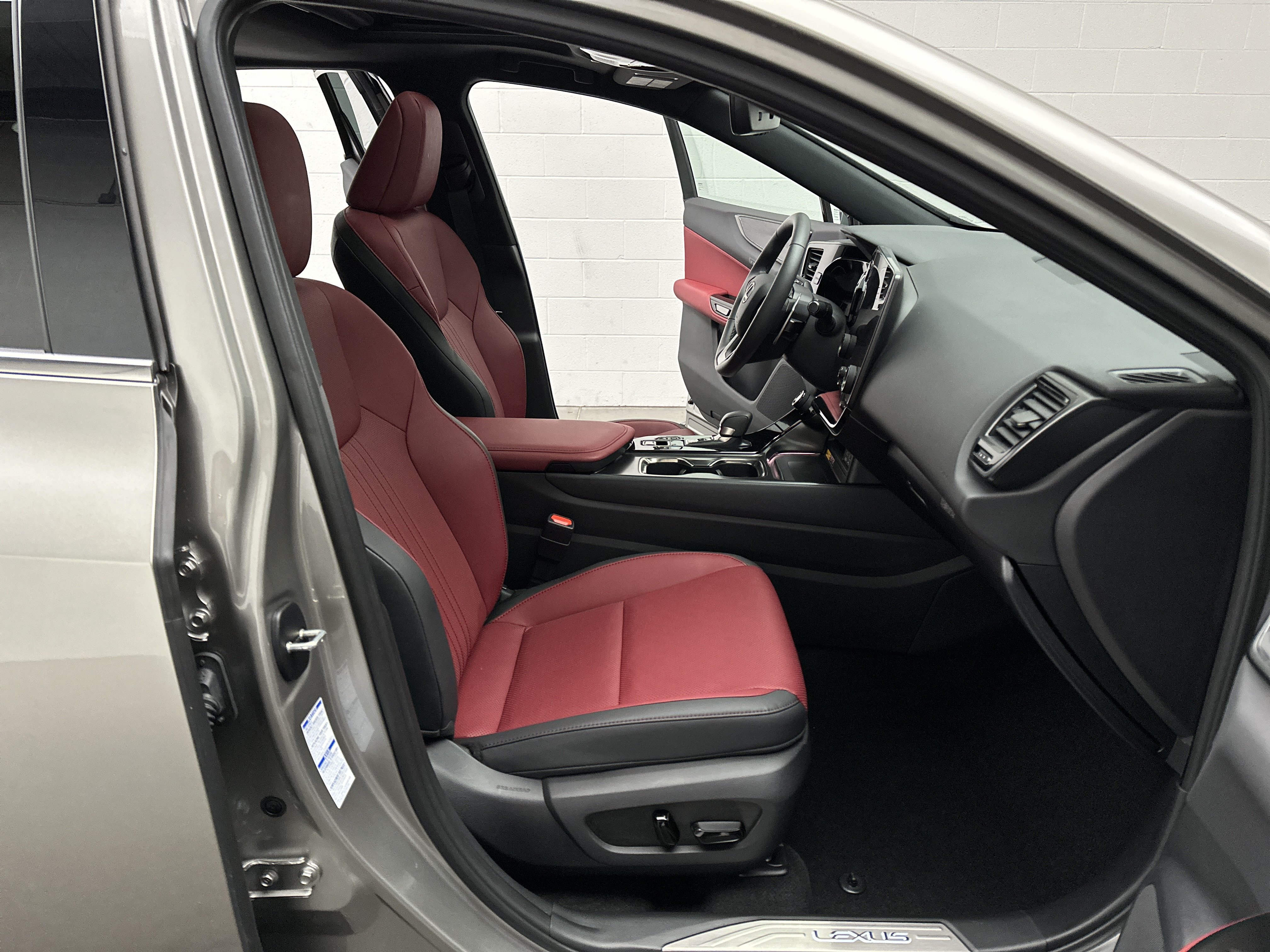 Used 2023 Lexus NX 350 AWD image 25