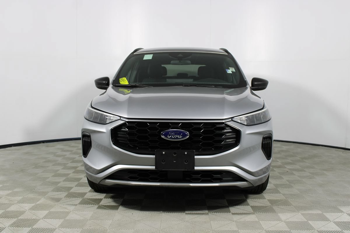 Used 2023 Ford Escape ST-Line w/ Equipment Group 301A FWD image 22